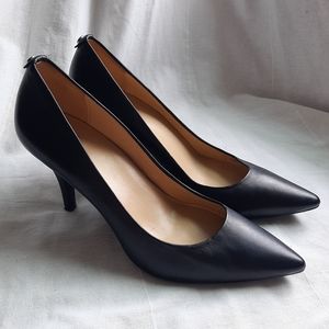 Michael Kors Alina Flex Leather Pump Heels, Black with Tan (10)